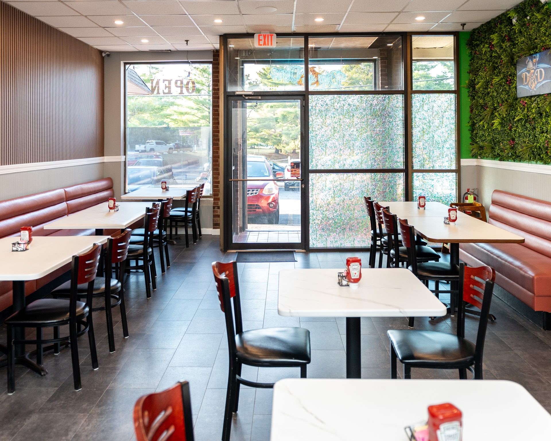 Good food, great moments — book your table